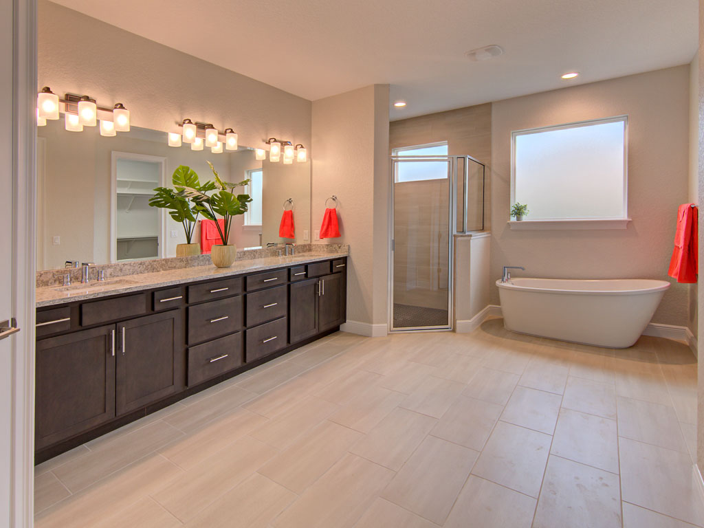 <span  class="uc_style_uc_tiles_grid_image_elementor_uc_items_attribute_title" style="color:#ffffff;">master bath2</span>