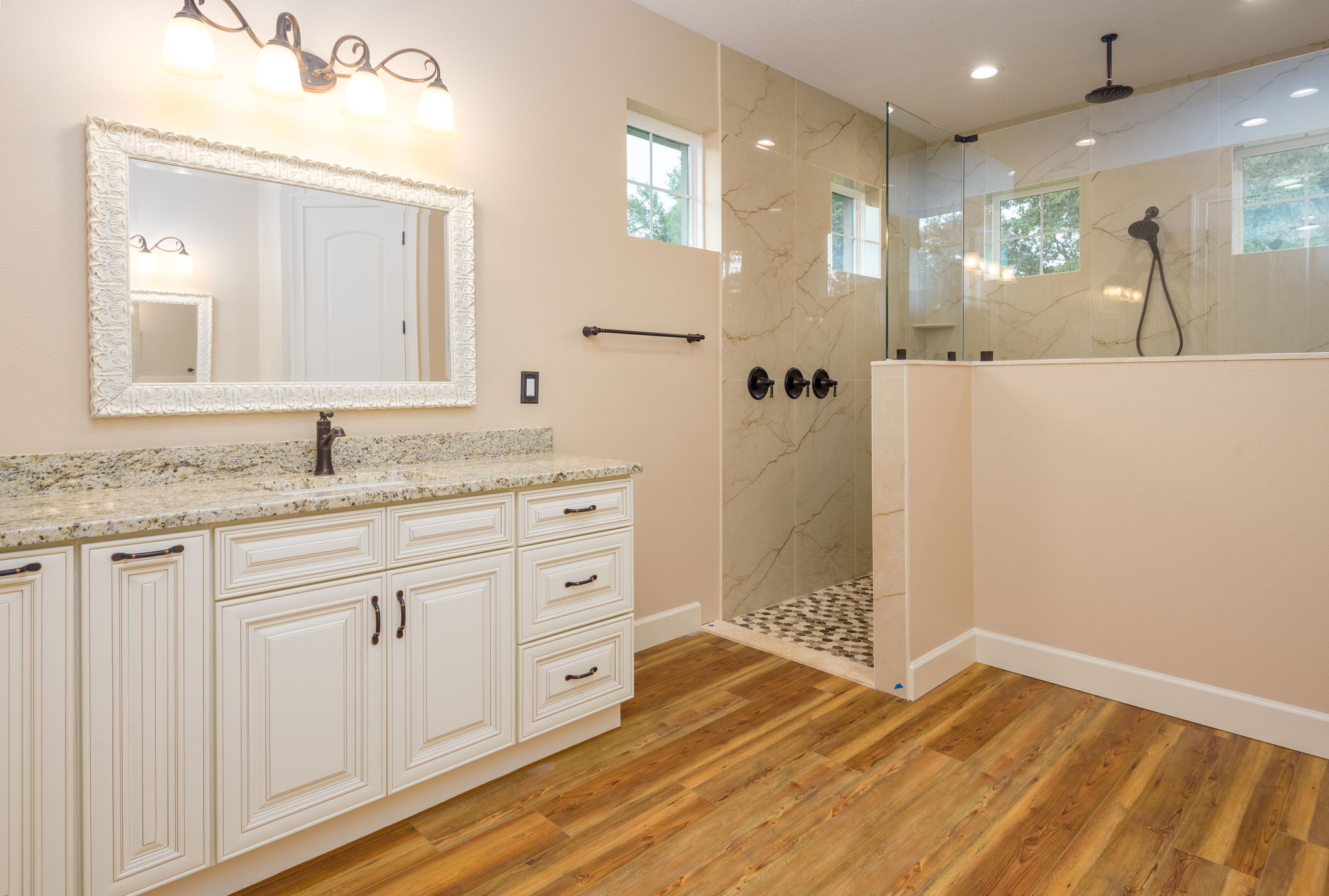 <span  class="uc_style_uc_tiles_grid_image_elementor_uc_items_attribute_title" style="color:#ffffff;">Master Bath</span>